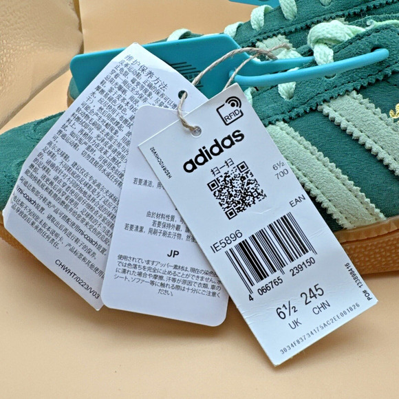 Adidas Unisex Handball Spezial Collegiate Green Spark Sz Men 8 Women 9.5 - Picture 3 of 9